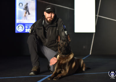Visiteur avec son chien sur Cyno-Ops
